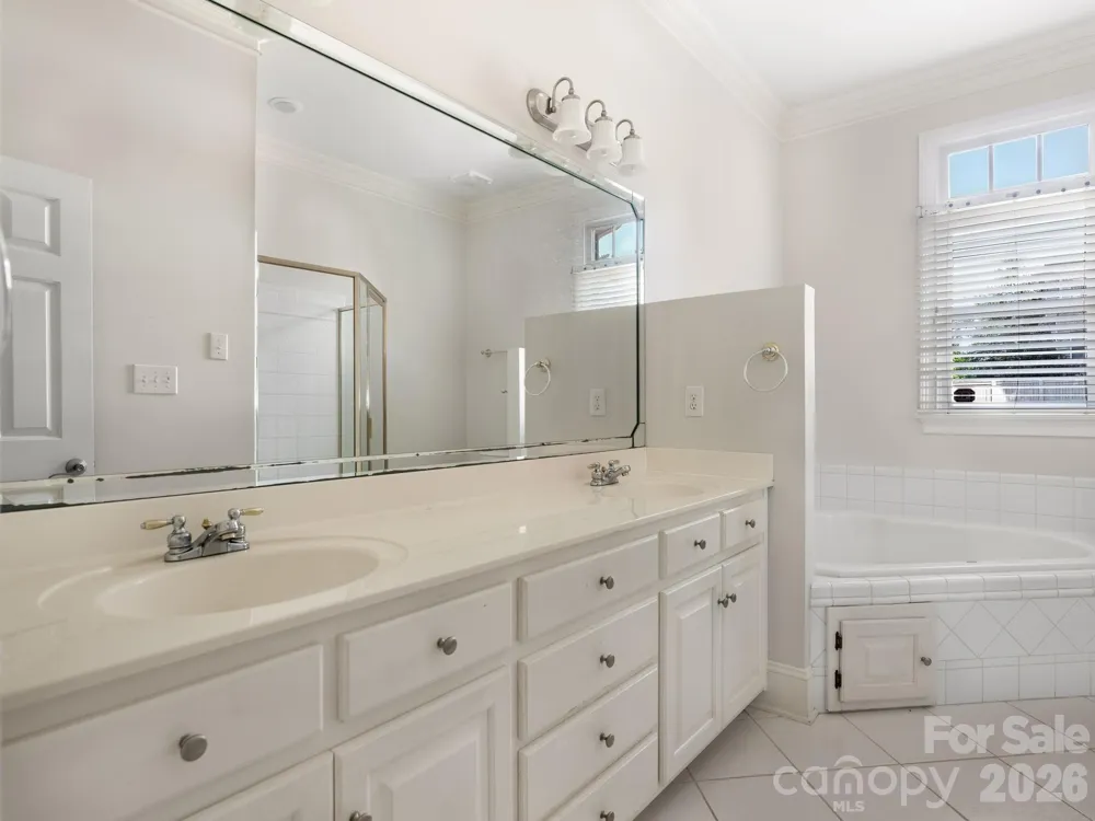 1105 Randolph Oaks Court Charlotte, NC 28211