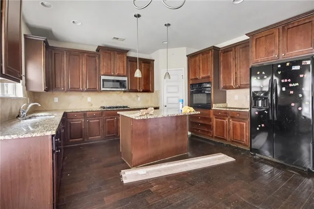 646 Toronto Circle Hampton, GA 30228