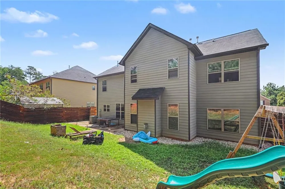 646 Toronto Circle Hampton, GA 30228