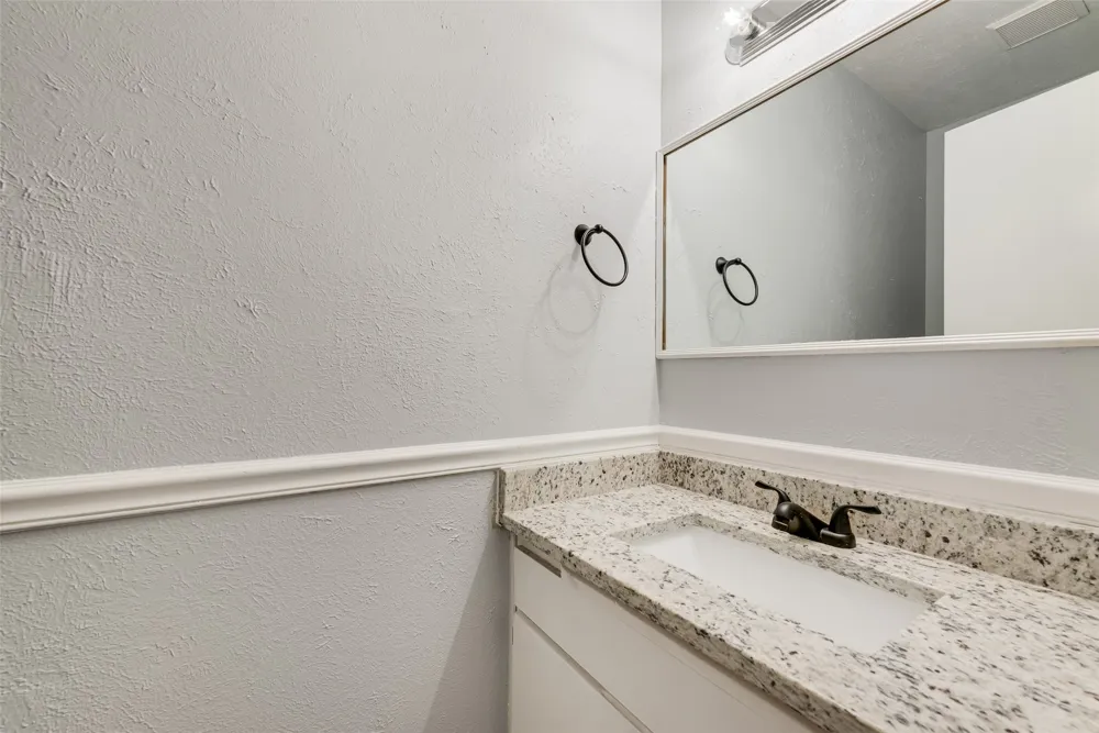 264 Rolling Hills Place Lancaster, TX 75146