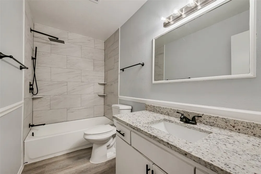 264 Rolling Hills Place Lancaster, TX 75146