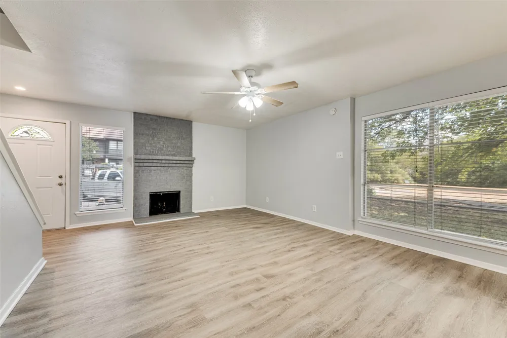 264 Rolling Hills Place Lancaster, TX 75146