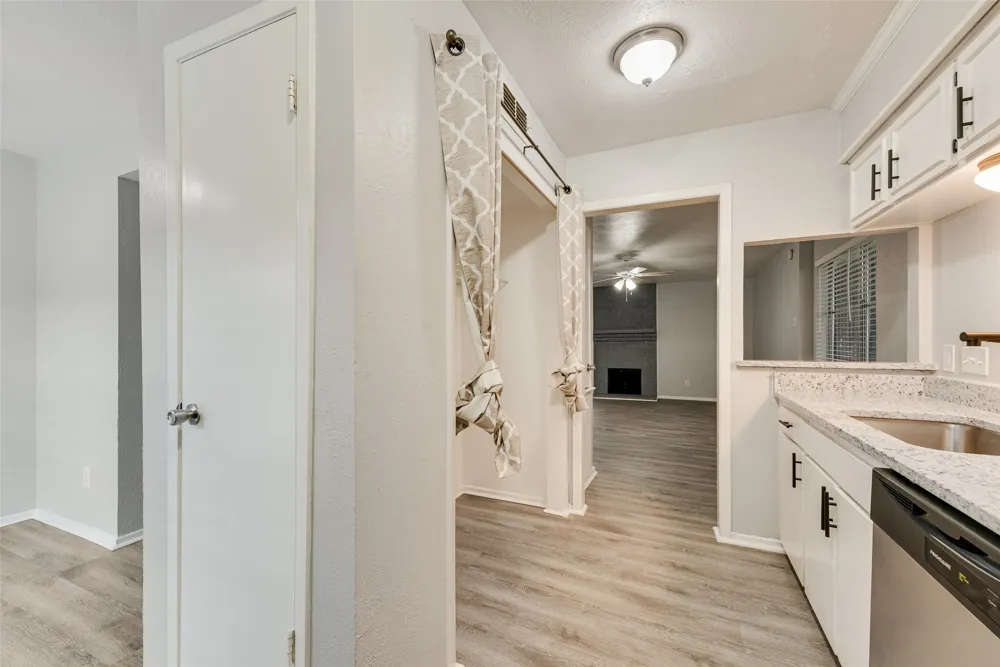 264 Rolling Hills Place Lancaster, TX 75146
