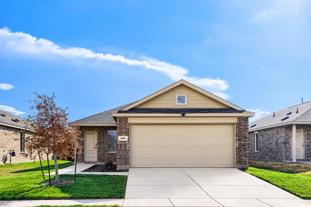 1619 Grassy Pond Road Forney, TX 75126