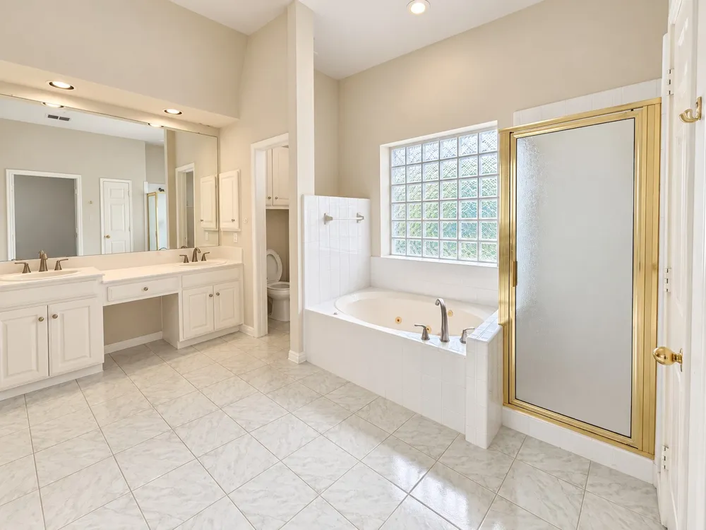 3900 Newhall Drive Plano, TX 75023