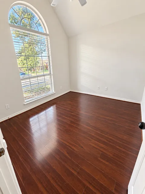 3900 Newhall Drive