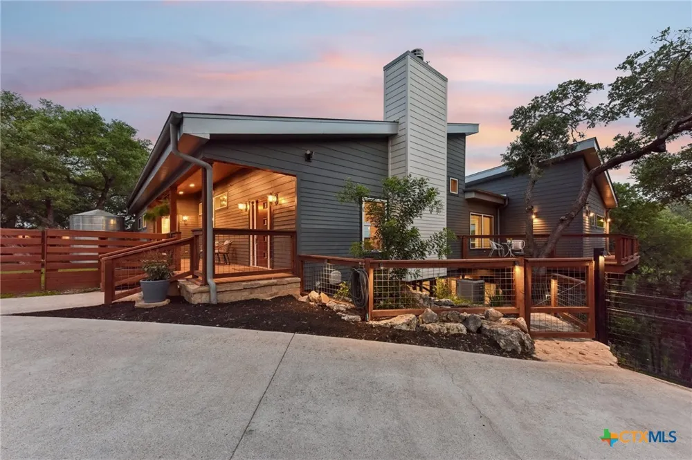 471 Turkey Drive Dripping Springs, TX 78620