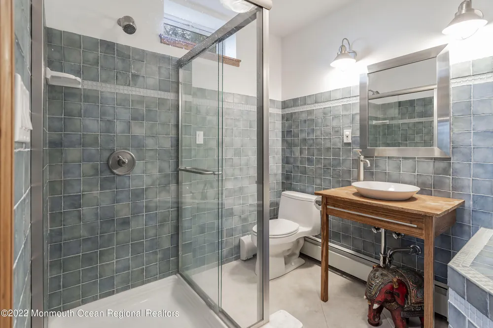 28 Twinlights Terrace Highlands, NJ 07732