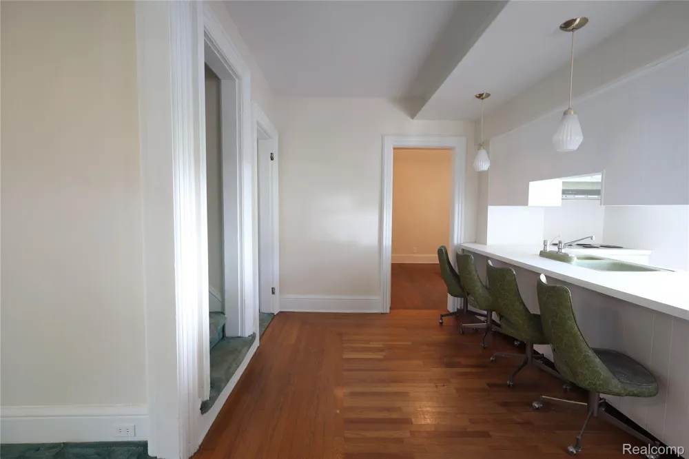 426 E 4th Street Monroe City, MI 48161