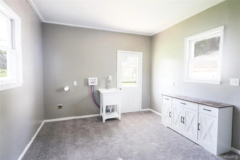 426 E 4th Street Monroe City, MI 48161