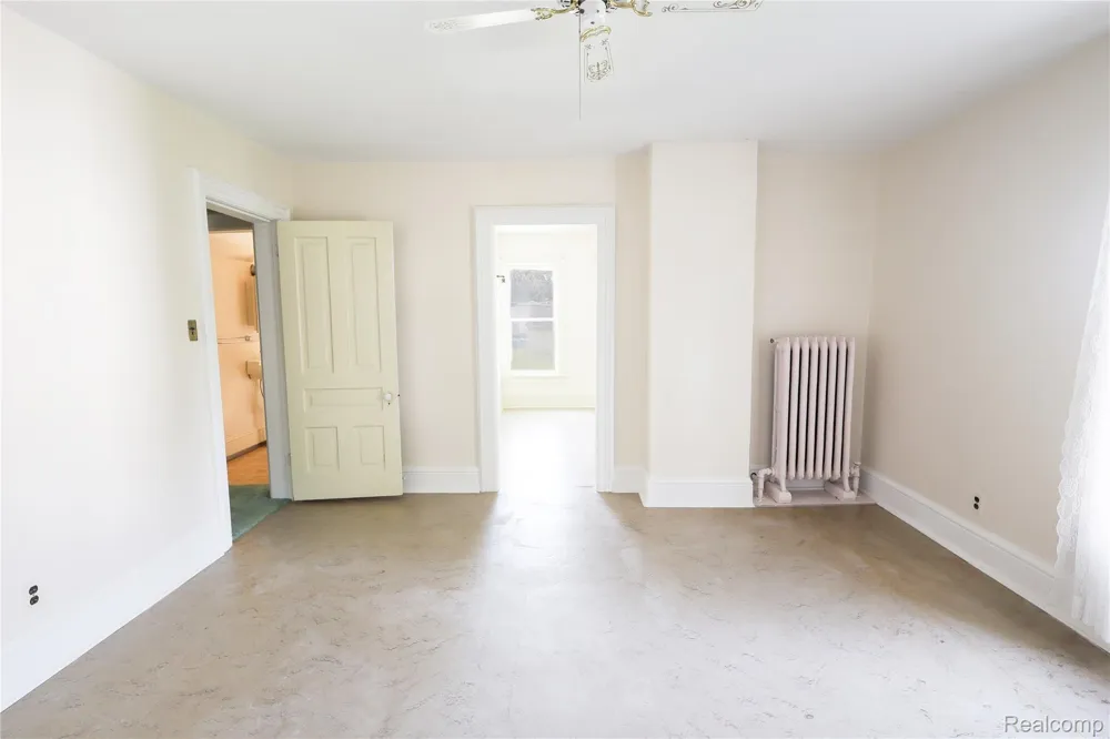 426 E 4th Street Monroe City, MI 48161