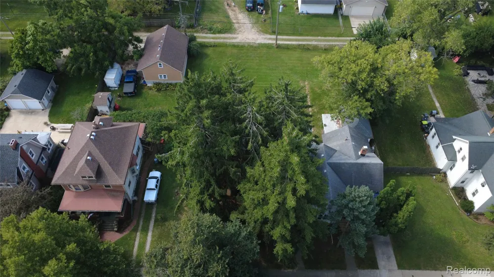 426 E 4th Street Monroe City, MI 48161