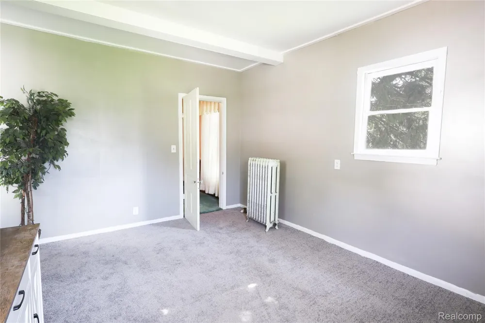 426 E 4th Street Monroe City, MI 48161