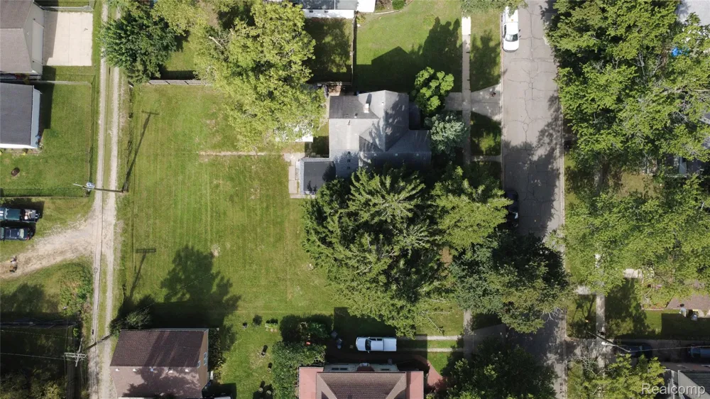 426 E 4th Street Monroe City, MI 48161