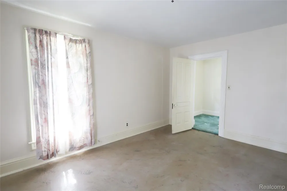 426 E 4th Street Monroe City, MI 48161