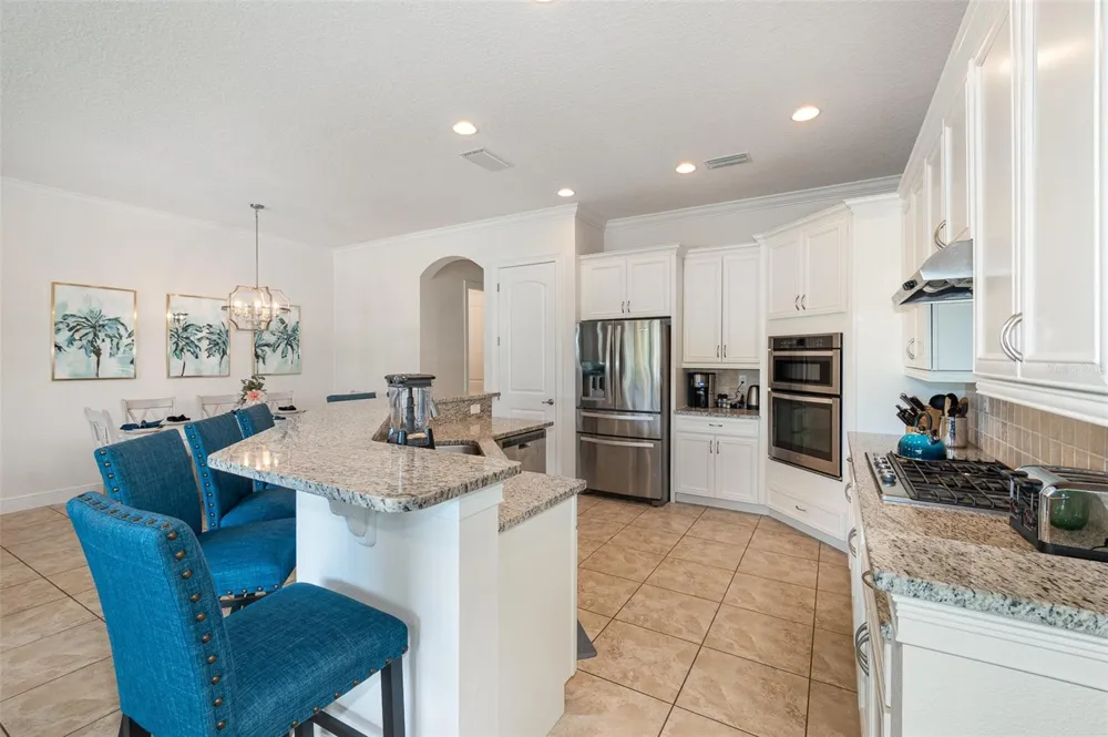 949 DESERT MOUNTAIN COURT Kissimmee, FL 34747