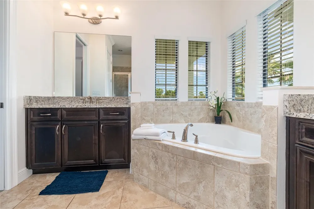 949 DESERT MOUNTAIN COURT Kissimmee, FL 34747