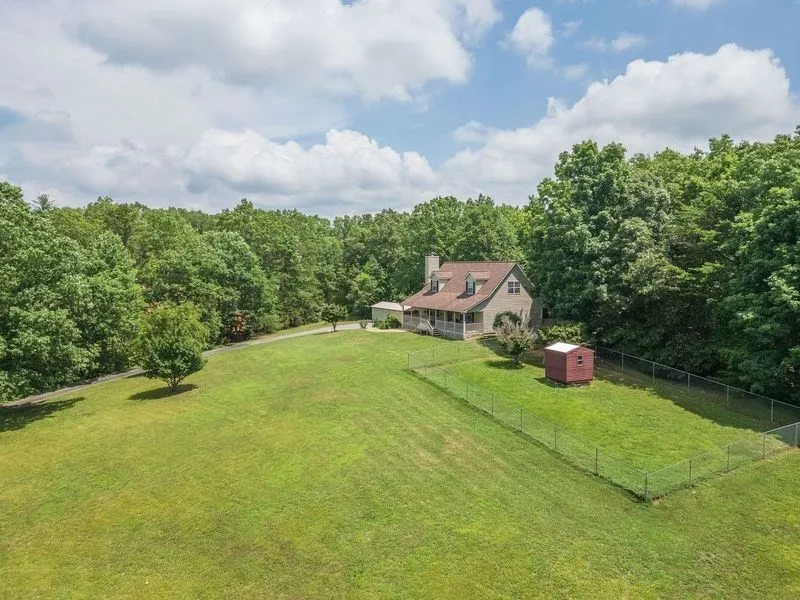 334 Avery Scroggs Rd Hayesville, NC 28904