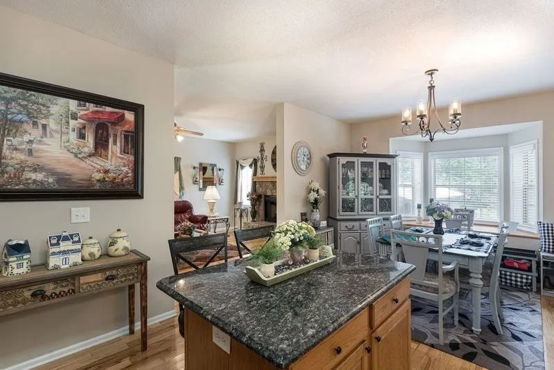 334 Avery Scroggs Rd Hayesville, NC 28904