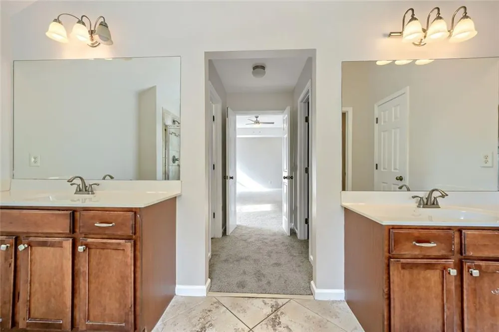 3849 Lake Sanctuary Way Atlanta, GA 30349