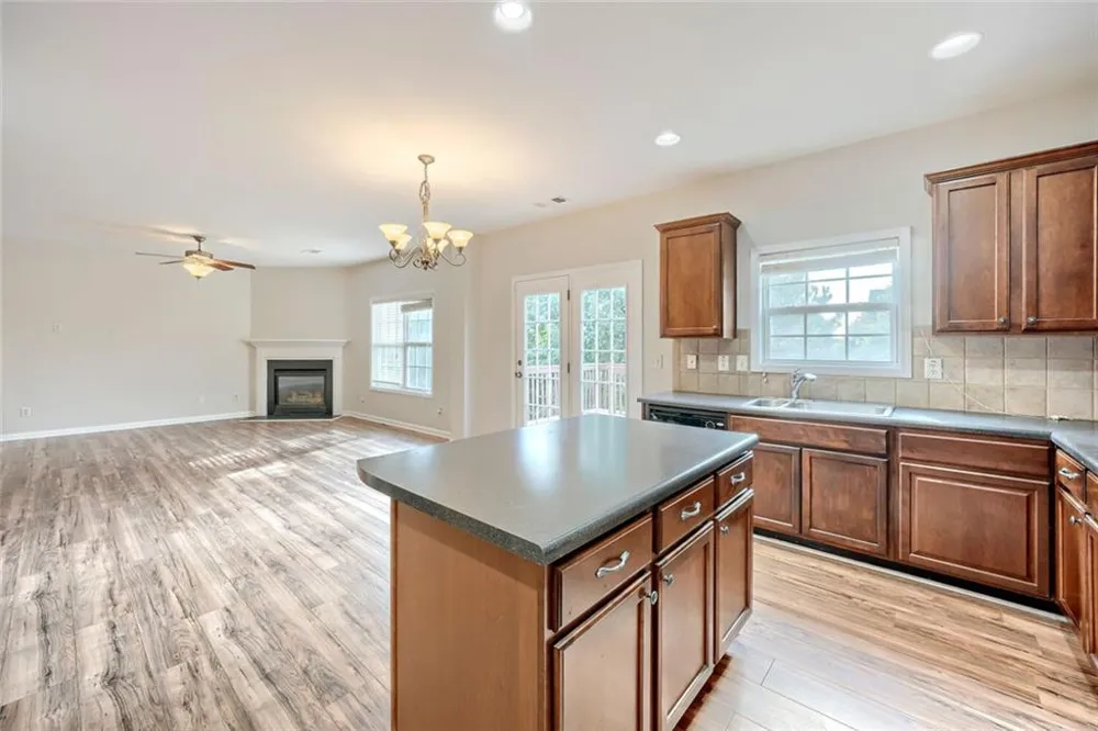 3849 Lake Sanctuary Way Atlanta, GA 30349