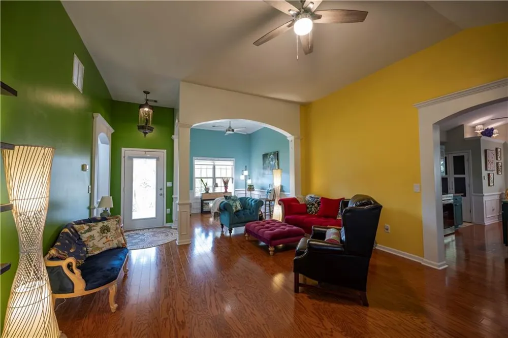 4147 Granite Falls Lane Loganville, GA 30052