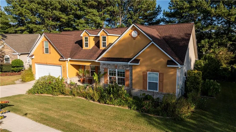 4147 Granite Falls Lane Loganville, GA 30052