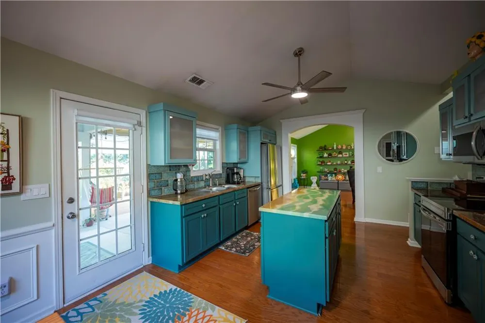 4147 Granite Falls Lane Loganville, GA 30052