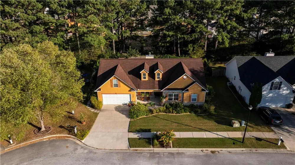 4147 Granite Falls Lane Loganville, GA 30052