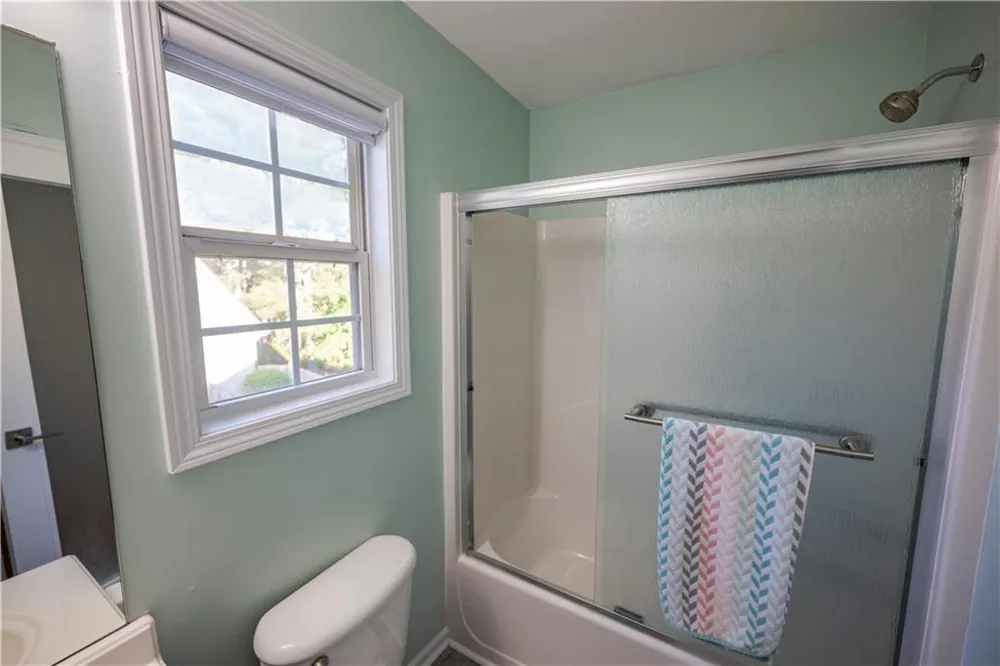 4147 Granite Falls Lane Loganville, GA 30052