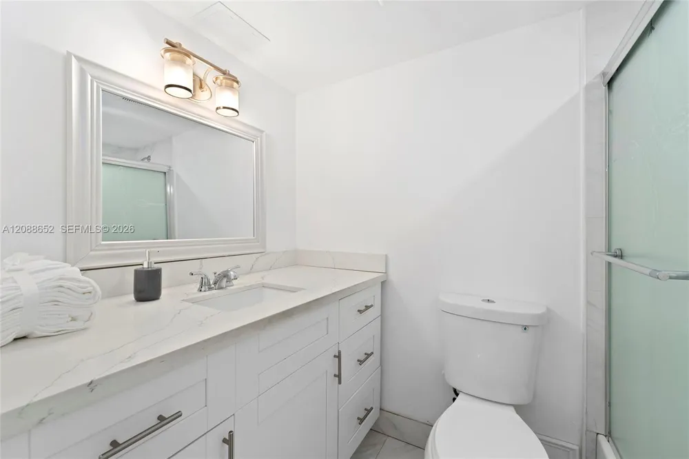 26 Diplomat Pkwy #2390 Hallandale Beach, FL 33009