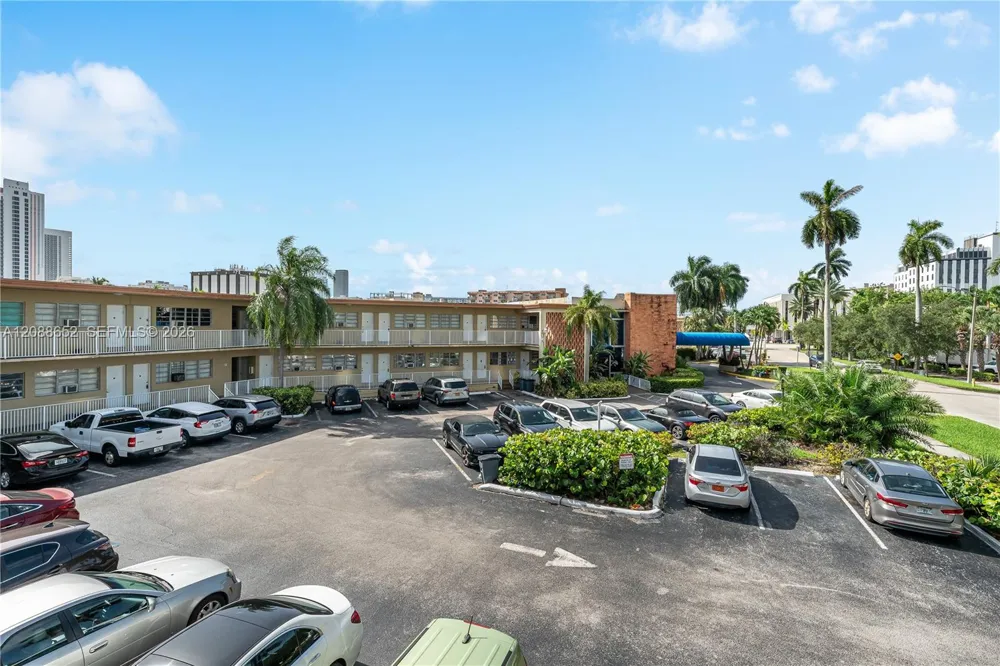 26 Diplomat Pkwy #2390 Hallandale Beach, FL 33009