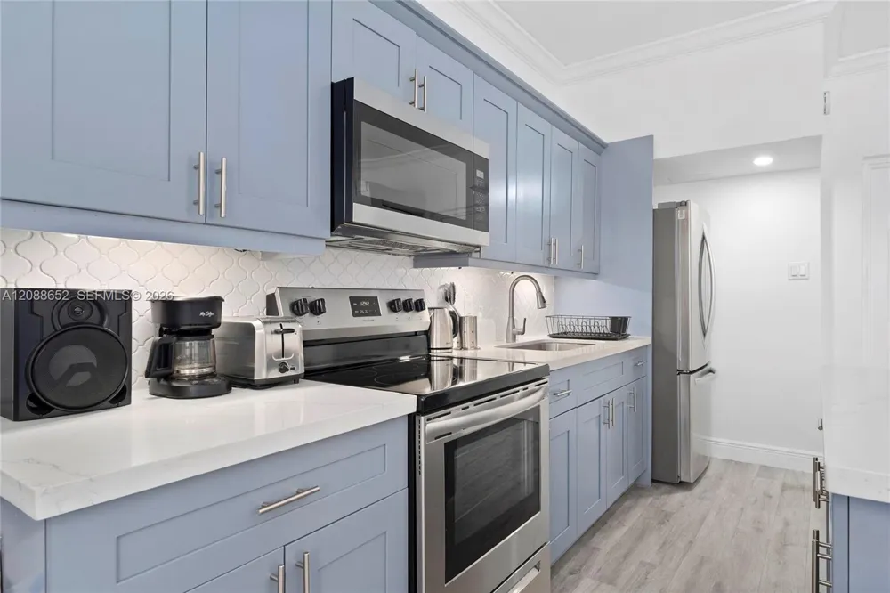 26 Diplomat Pkwy #2390 Hallandale Beach, FL 33009