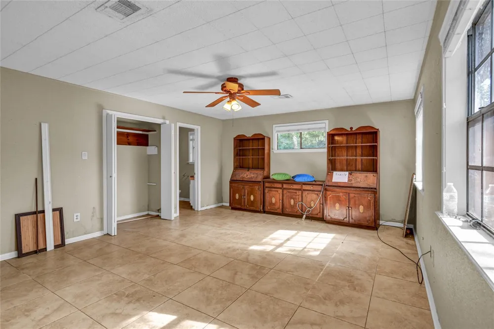 133 Nasturtium Street Lake Jackson, TX 77566