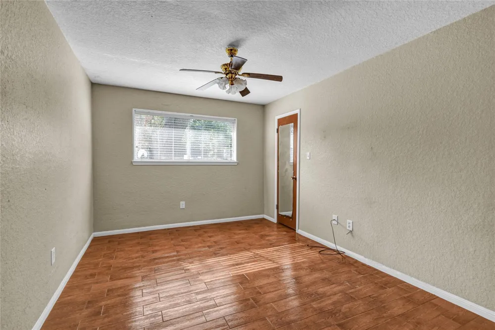 133 Nasturtium Street Lake Jackson, TX 77566