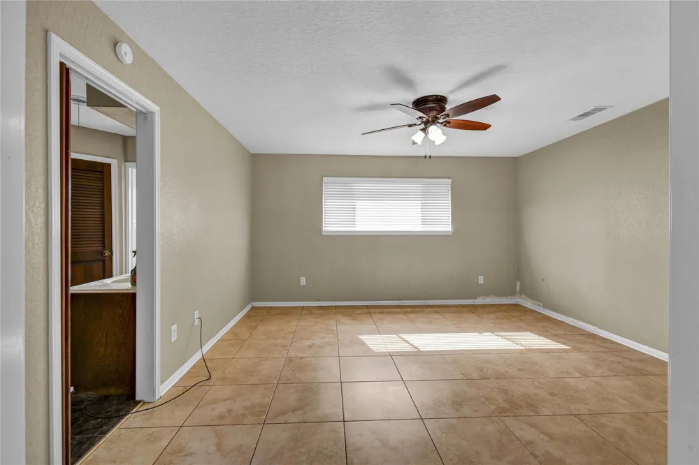 133 Nasturtium Street Lake Jackson, TX 77566