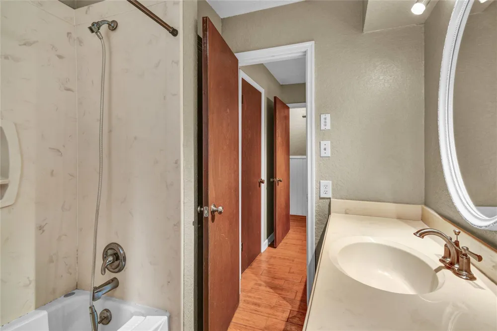 133 Nasturtium Street Lake Jackson, TX 77566