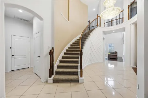 2526 Crystal Shore Drive