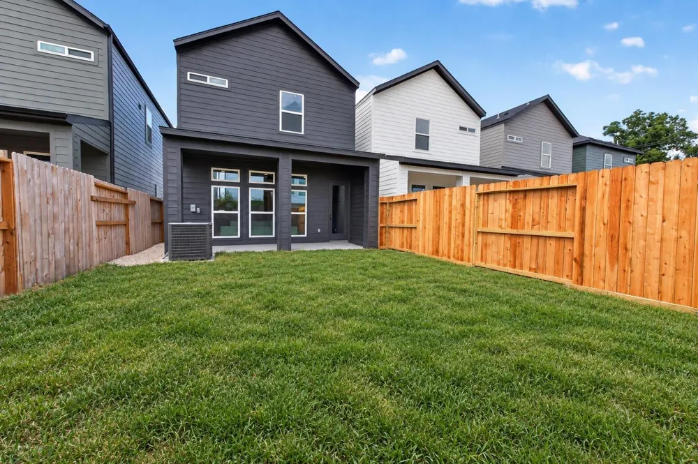 14101 Bridgeport Houston, TX 77047