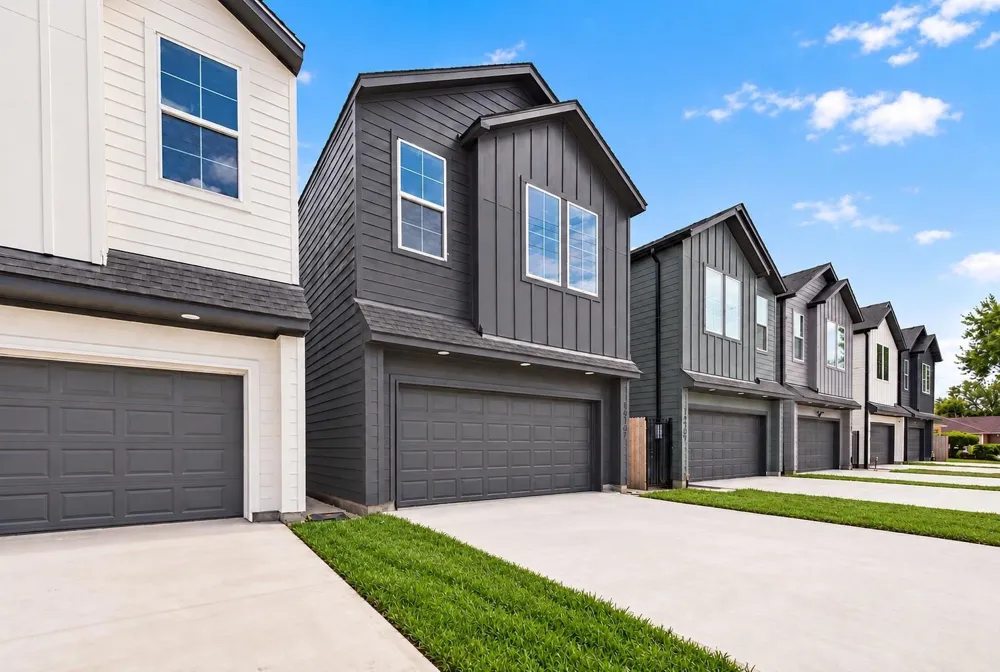 14101 Bridgeport Houston, TX 77047