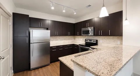 1340 W Gray Street #416