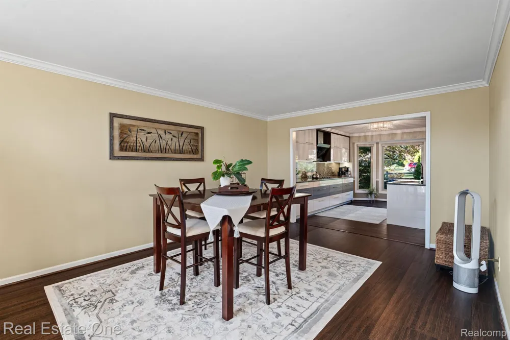 1953 REGENCY HILLS DRIVE Shelby Charter Township, MI 48316