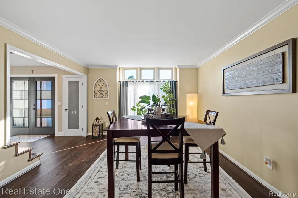 1953 REGENCY HILLS DRIVE Shelby Charter Township, MI 48316