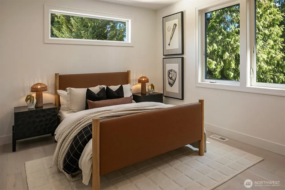 1706 111th Avenue NE Bellevue, WA 98004