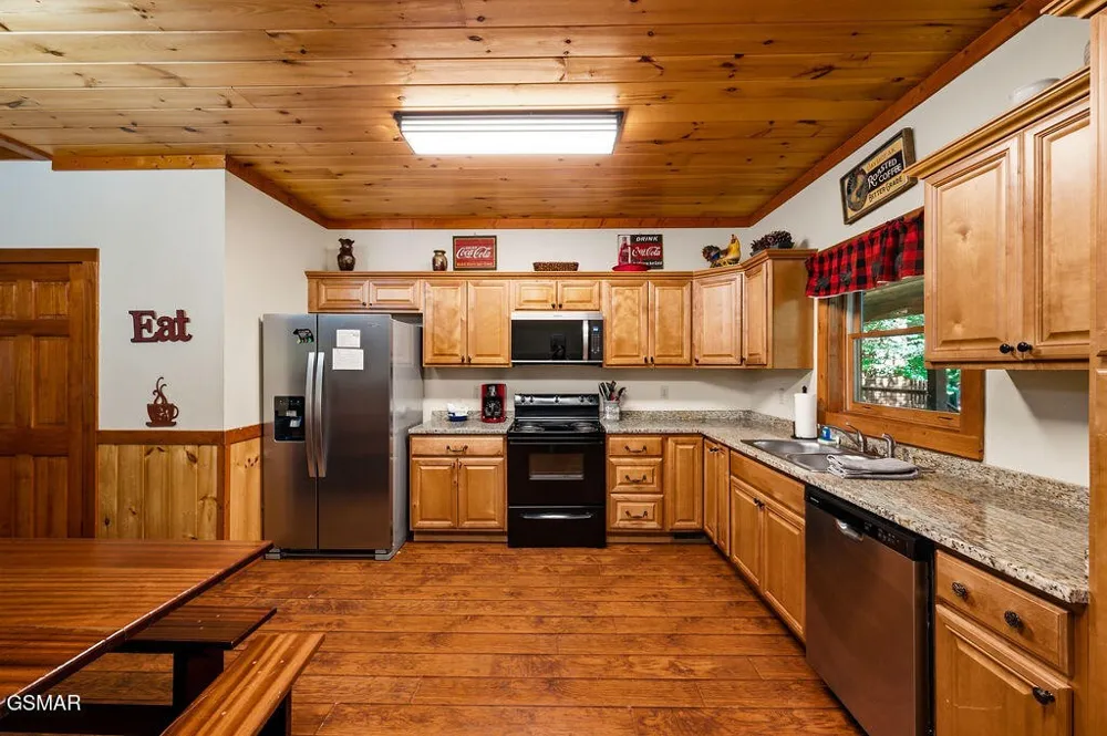 222 Amet Way #POOLINAROUND Cosby, TN 37722