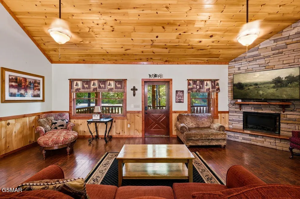 222 Amet Way #POOLINAROUND Cosby, TN 37722