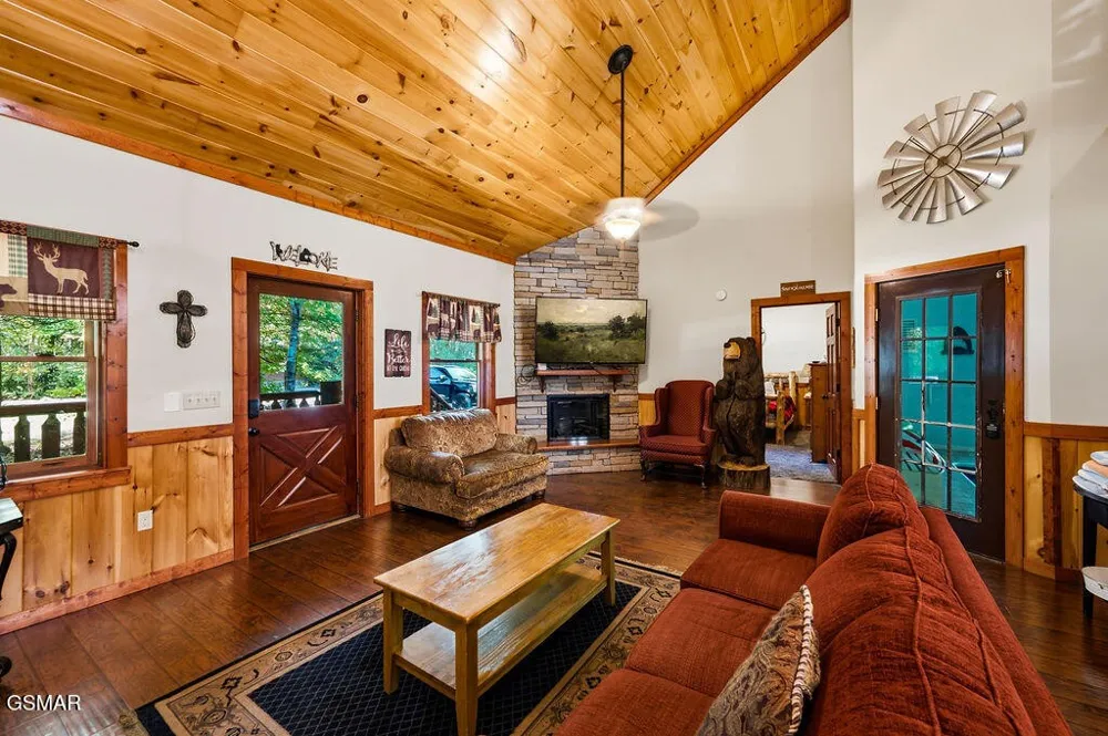 222 Amet Way #POOLINAROUND Cosby, TN 37722