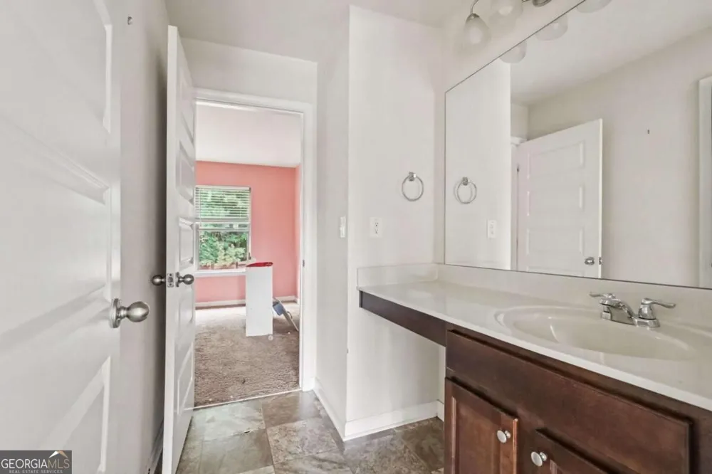 646 Toronto CIR Hampton, GA 30228