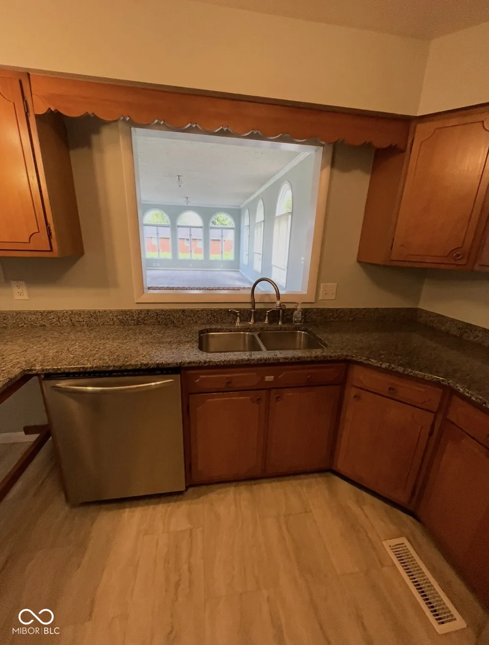 465 Manor Drive Seymour, IN 47274