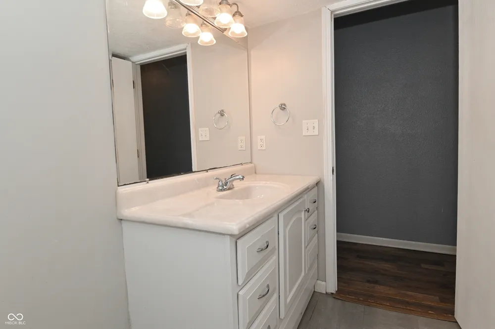 703 E Main Street Plainfield, IN 46168